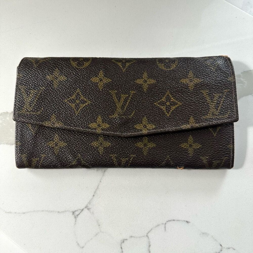 Vintage Louis Vuitton Monogram Sarah Wallet